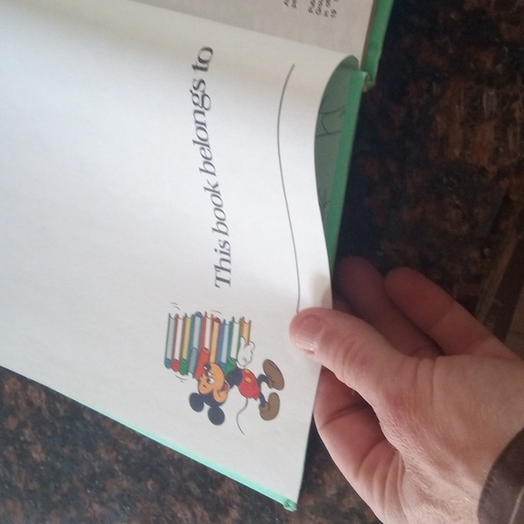 🐭 Vintage Walt Disney Library Books 🐭 - Picture 15 of 17